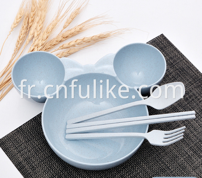 Dinnerware Set